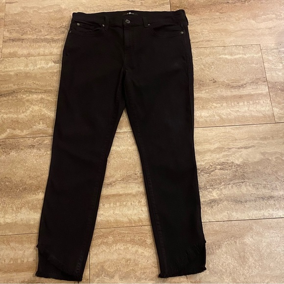 7 For All Mankind Women Size 31 Black Ankle Raw Hemline Skinny Jeans - Picture 1 of 11